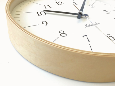 KATOMOKU plywood clock 18≪km-110NARC≫やや大きめ曲げわっぱ電波時計B（ナチュラル）【A-101】