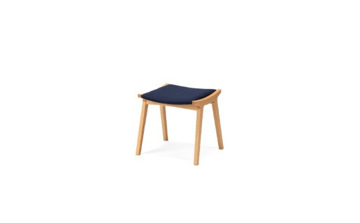 
諸富家具／平田椅子製作所／GADO Stool（ナチュラル）　
