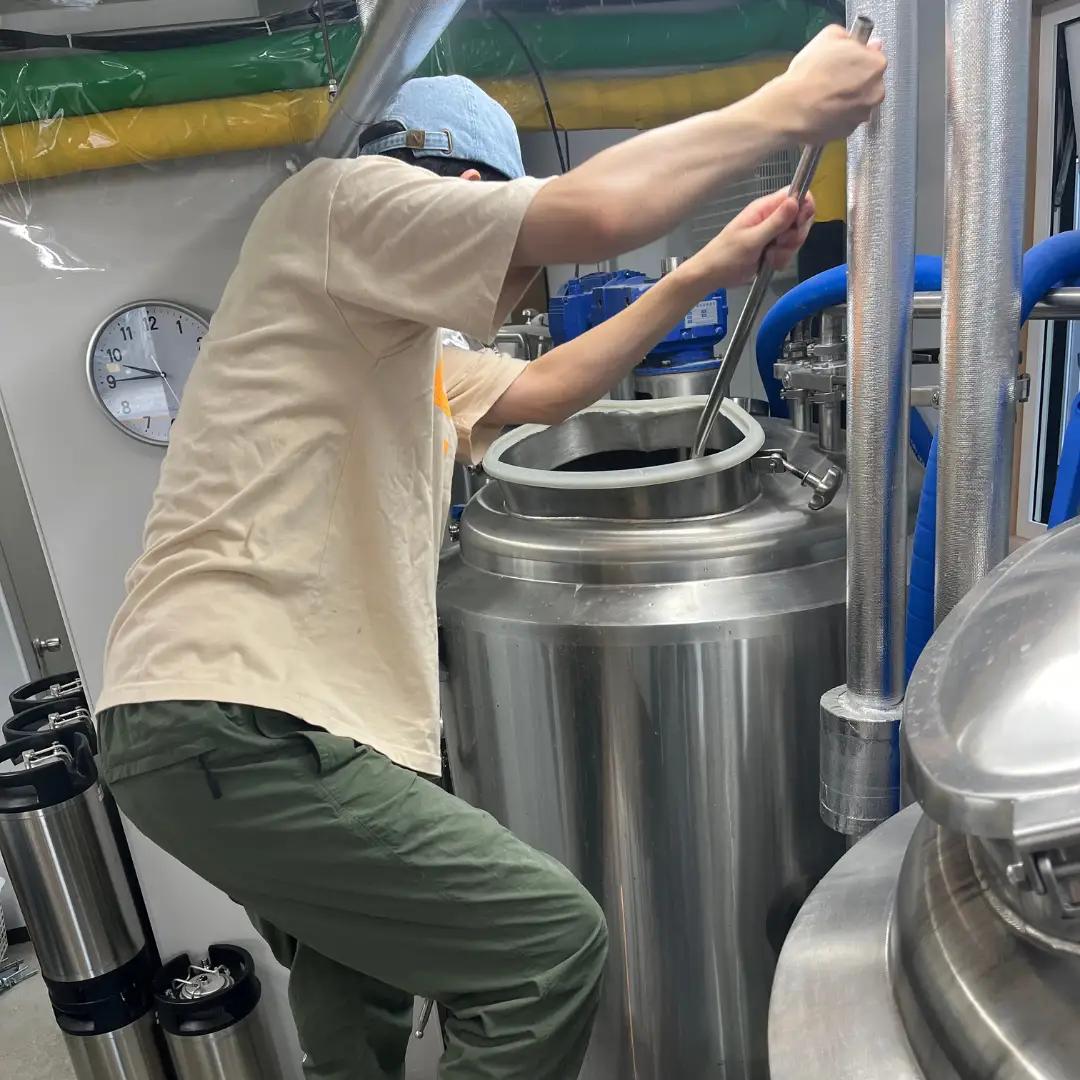 クラフトビール「人はそれを“ヴァイツェン”と呼ぶ。」350ml缶×24缶 北海道栗山町くりやまクラフト