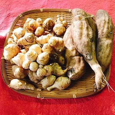 
                  ヤーコン&菊芋の計約3kg(各 約1.5kg)セット【 ヤーコン 菊芋 根菜 野菜 セット サラダ ジュース 炒め物 食物繊維 健康 茨城県 つくば市 】
                