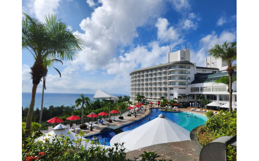 オーシャンタワー プレミアコーラルビュールーム 宿泊券 4名様利用 1泊(朝・夕付)沖縄かりゆしビーチリゾート・オーシャンスパ