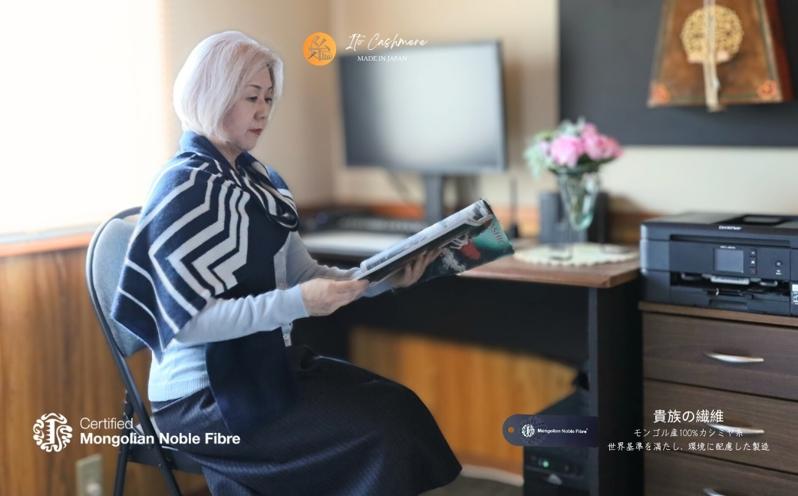 『Noble Fibre』100％カシミヤ・マフラー ダークネイビーインターシャ G3321