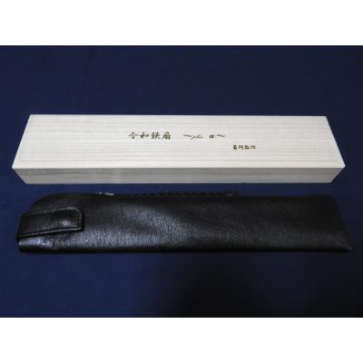 ふるさと納税 京都市 【京風庵大むら】京扇子 令和鉄扇〜plusα〜(扇面黒・中骨黒)|京都 扇子 伝統工芸 高級 |  | 01