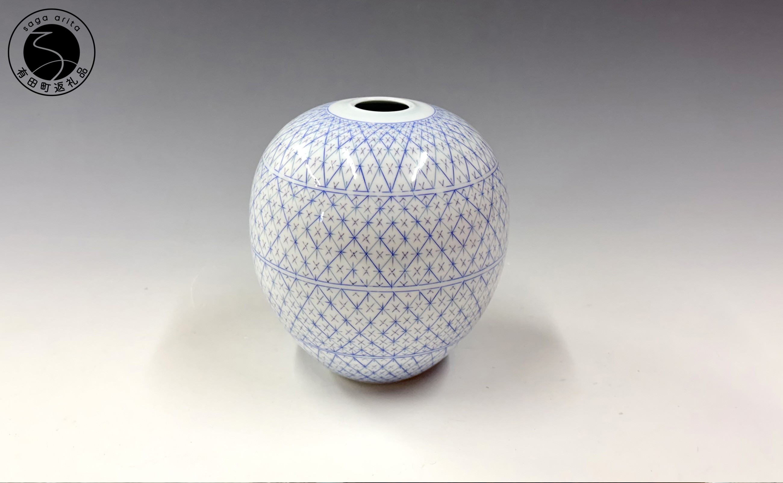 
                  有田焼 彩色象嵌壺【中仙窯・中尾恭純作】壺 一点物 象嵌 伝統工芸 伝統工芸 作家 アート 手描き A650-20
                