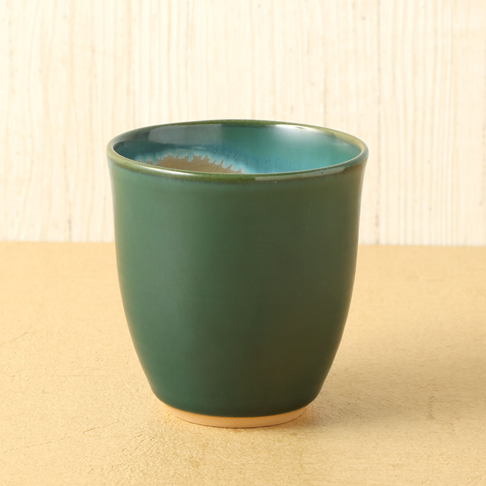 【ふるさと納税】総緑フリーカップ 1個 直径約7.5cm×高さ約8cm 企救焼 陶器 コップ 湯呑み 緑釉 日用品 食器 緑青 器 手作り 伝統工芸 焼物 陶芸 福岡県 北九州市 送料無料