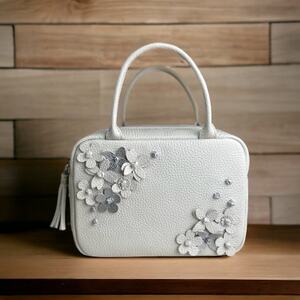 ハンドバッグ　フィオーレ　ホワイト【1513694】