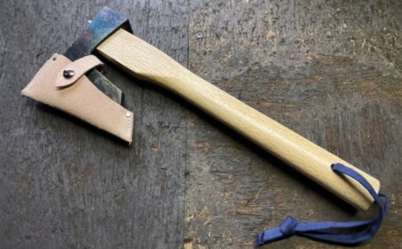 地型鉞（まさかり）570g 水野製作所 斧 伝統工芸士 キャンプ用品 アウトドア用品 薪割り 燕三条製 焚火斧 薪割り斧 アウトドア斧鉈 キャンプファイヤー ソロキャンプ【018P065】