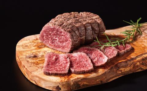 海 の 幸 とお 肉 を 堪能 できる ぜいたく 定期便【合計6回】 / 冷凍 肉 牛肉 えび 伊勢えび エビ 干物 しゃけ 鮭 鯖 ローストビーフ 牛 小分け 味 焼き肉 焼肉【tkb149】