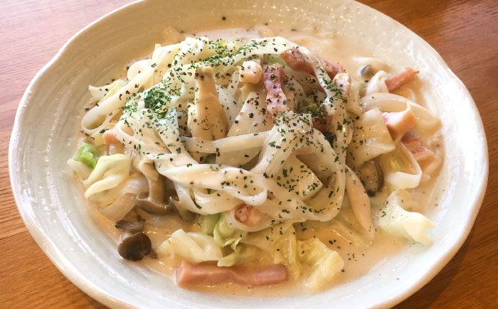 グルテンフリー米粉100％麺　田守り麺2種・ピリ辛ソースセット  | グルテンフリー 米粉 麺 田守り麺 ピリ辛ソース 島根県雲南市/有限会社木村有機農園 [AICU002]