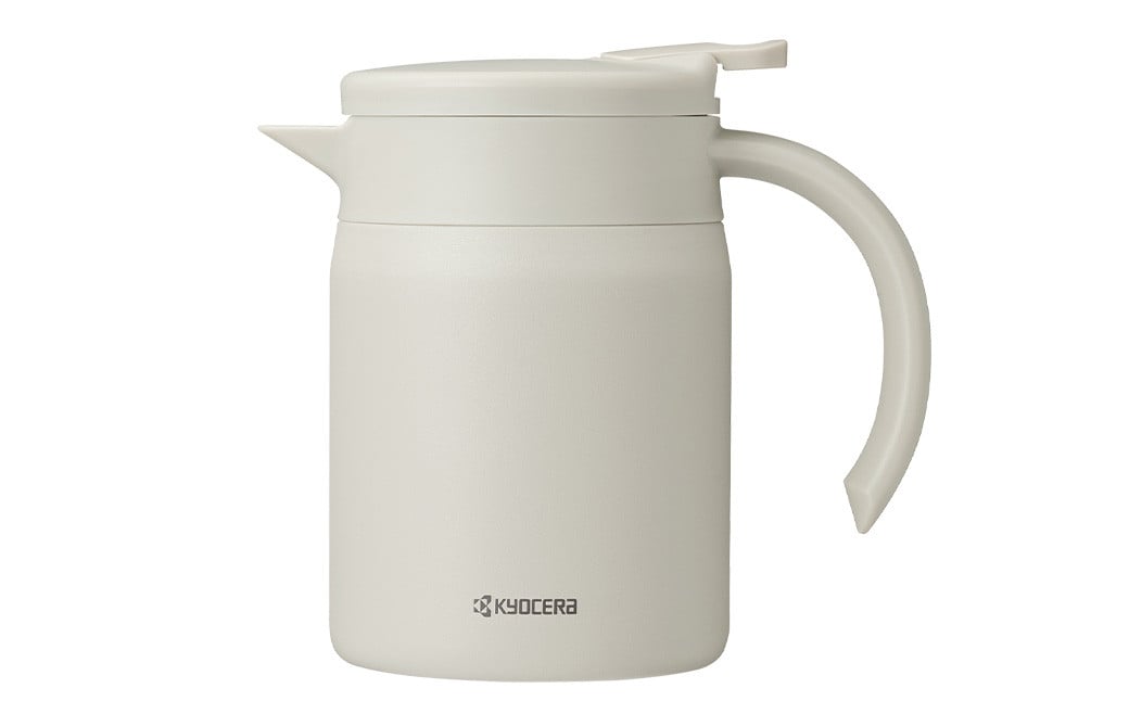 
            【京セラ】真空断熱卓上ポット 600ml ＜サンドベージュ＞ CERAMUG セラマグ 卓上ポット ポット コーヒーサーバー 魔法瓶構造 保温 保冷 KYOCERA AS-563-2
          