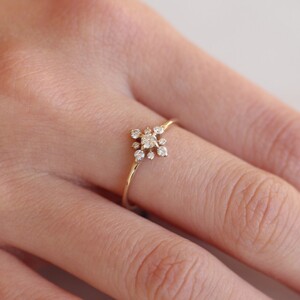 K10YG 9石 ダイヤモンドリング H-4