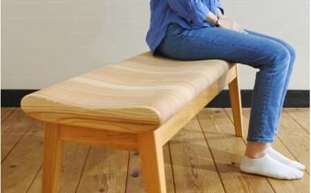 紀州スギのふんわりベンチ / 和歌山 田辺市 龍神村 紀州杉 杉 スギ 木 家具 ベンチ いす 椅子【gwo026】