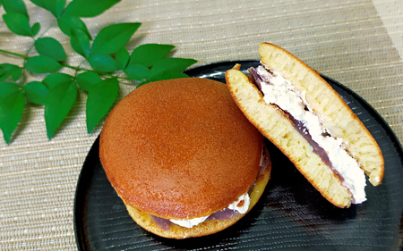 熊野生まれの生どら焼き 10個　【抹茶クリーム×5個、クリーム×5個】【kht002A】