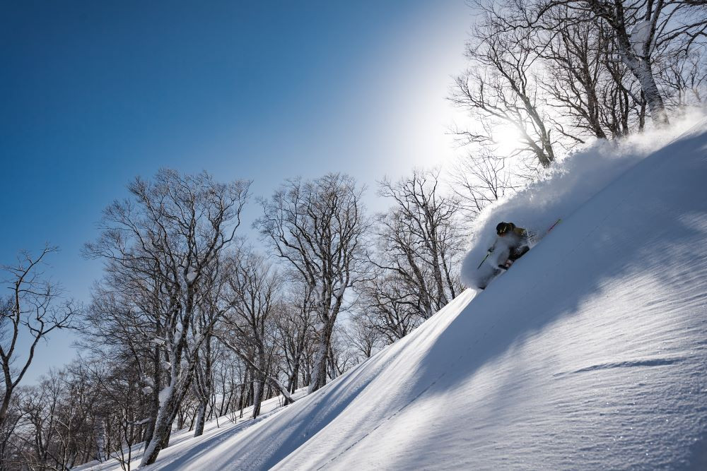 夏油は日本屈指の積雪を誇るスノーリゾート！ 