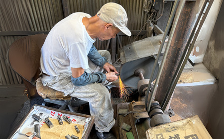 道心斎正行 全鋼玄翁 火造りっぱなし 80匁 玄能 【110S116】