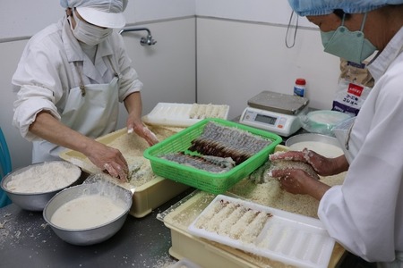 大海老フライ3０尾（約1.5kｇ）【 エビフライ 海老フライ エビ 海老 フライ 冷凍 冷凍食品 神奈川県 大磯町 ブラックタイガー 大海老 洋食 進物用 お惣菜 父の日 お歳暮 ギフト 贈答品 食品