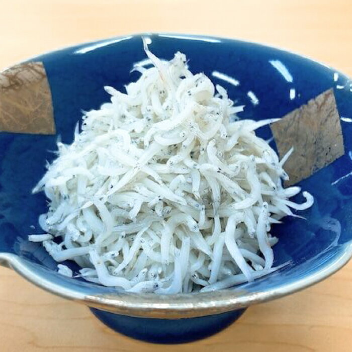 【ふるさと納税】釜揚げしらす 約600g (約300g×2袋) 浜で瞬時に釜出し 高知のしらす 【グレイジア株式会社】[ATAC079] しらす シラス レンチン しらす 新鮮 シラス レンジ レンジでチン 簡単調理 調理済 時短 温めるだけ