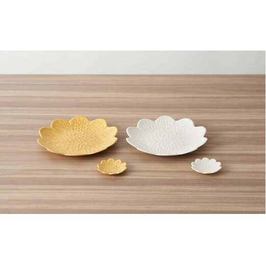 有田焼 flower plate 野菊/金銀彩（銘々皿・豆皿 計4ヶセット）深海三龍堂 食器 おしゃれ お皿 プレート 取り皿 ケーキ皿 パン皿 A25-267_イメージ2