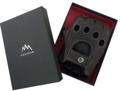 ドライビンググローブ ハーフフィンガー  カカザン  CACAZAN 革手袋 レザーグローブ 【カラー：ブラック×ブラック／サイズ：M】