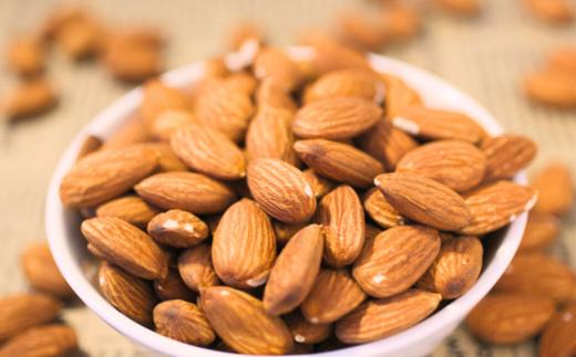 素焼き・無塩のアーモンド　4.0kg（500g×8袋）○