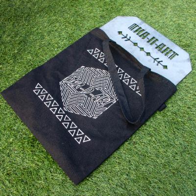 ふるさと納税 岡崎市 oka-d-art 黒皮鉄板 薪置き台 アイアン oka-d-artロゴ入 焚き火 オカディーアート |  | 02