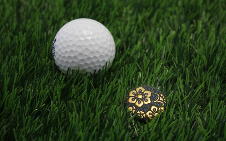 彩華-SAIGA-ボールマーカー青粒（九谷焼作家：仲田錦玉）