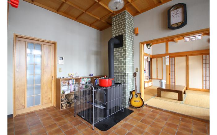 【ハンターがいる宿】GuestHouse ぎまんち ペア宿泊券（2名様・1泊素泊まり）《足寄町》【野生肉専門店やせいのおにくや】ゲストハウス 宿泊 宿 田舎 旅行 北海道旅行 狩猟 ハンター 移住 あ