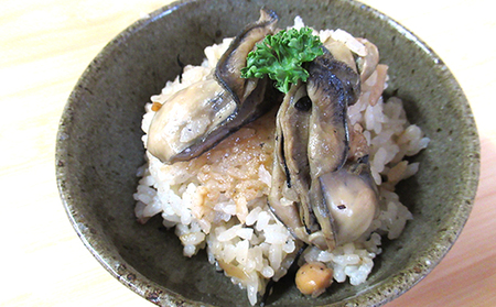 北海道厚岸産牡蠣「マルえもん」Lサイズ20個（生食用）とあさり1kg 海のミルク 国産 殻付き 酒蒸し 焼き牡蠣 食べ比べ セット