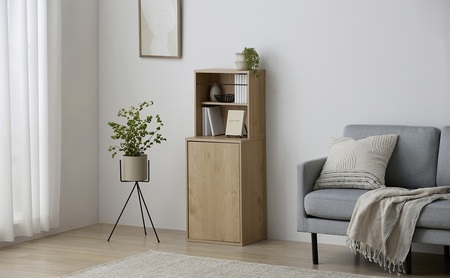 隠せる本棚 HKH-400 ナチュラル/ブラック 本棚 大容量 扉付 幅39.5cm 単行本約200冊 可動棚 棚 グッズ 収納 隠せる収納 本 コミック 漫画 雑誌 絵本 収納棚 漫画棚 コミックラ