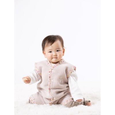 ふるさと納税 泉大津市 綿毛布スリーパー(Sサイズ)　2way仕様で暖か　ベージュピンク×花柄　綿100%