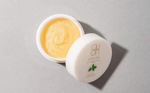 スペシャルケアに取り入れれば、
ハリと潤いのあるすこやかで若々しい印象の素肌に近づきます。