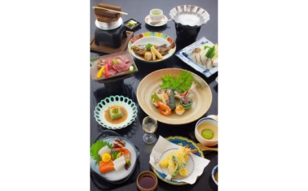 T4　伊沢の里【グレードアップ会席プラン1泊2食】2名様分（全日）【 ペア 会席 食事 ディナー 食事券 チケット 宿泊 宿泊券 入浴 露天風呂 糀風呂 サウナ ジェットバス 贈り物 プレゼント ギフ