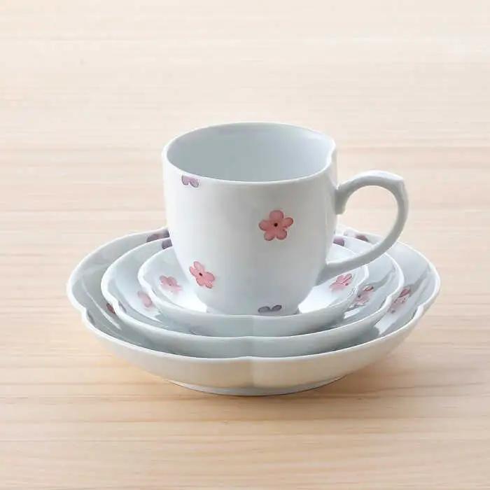 【波佐見焼】花★花 プレート 大・中・小 ミニ マグカップ 4点セット （ピンク） 食器 皿【松幸陶芸】[HB55] 波佐見焼