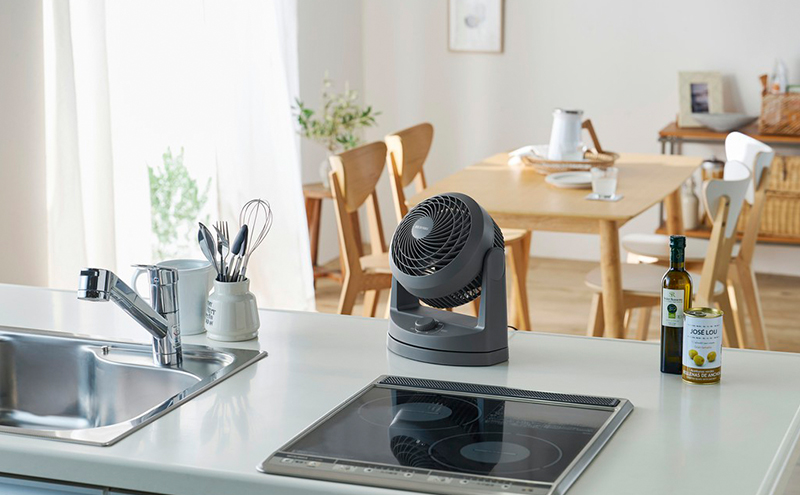 サーキュレーター 扇風機 首振り  PCF-HD15EC-H　グレー　アイリスオーヤマ 分解 丸洗い 卓上 小型 お手入れ簡単 掃除 清潔 卓上扇風機 おしゃれ 左右首振り リビング 衣類乾燥 部屋干