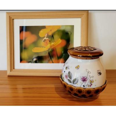 ふるさと納税 瑞浪市 磁器ハニーポット+野山の花ハチミツ200g入/カラー:ホワイト