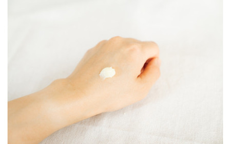 ミツロウを使った99％天然成分の高保湿クリーム「蜜乃潤」（みつのうるおい）【お試し・10g×4種】｜ 美容 スキンケア 乾燥肌 