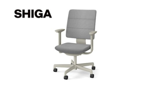イトーキ SHIGA シガ 昇降脚 背トリプル ベースカラー:ペールオリーブ / 座面カラー:グレーC（KJ-517SEM-L4C5F）キャスター5本脚 【アンクルムーブ・シンクロロッキング / アジャスタブル肘 / 抵抗付きウレタンキャスター】 日本製 ワークチェア オフィスチェア 柴田文江氏デザイン【EI186W】