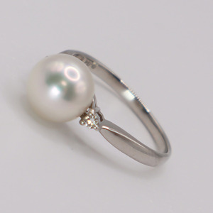 1959 【真珠科学研究所オーロラ花珠鑑別書付】Pt 　あこや本真珠8.0㎜up　ダイヤモンド0.04ct 　リング