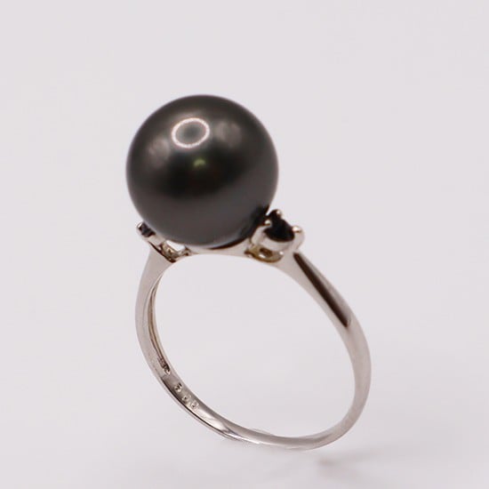 
            1948 【真珠科学研究所オーロラピーコック鑑別付】Pt900 タヒチ黒蝶真珠10.6㎜　ダイヤモンド0.09ctリング
          