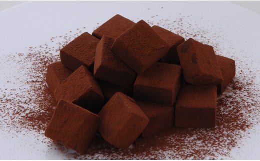 
            お菓子工房彩香　ロングセラー生チョコセット【1月〜3月期間限定】
          