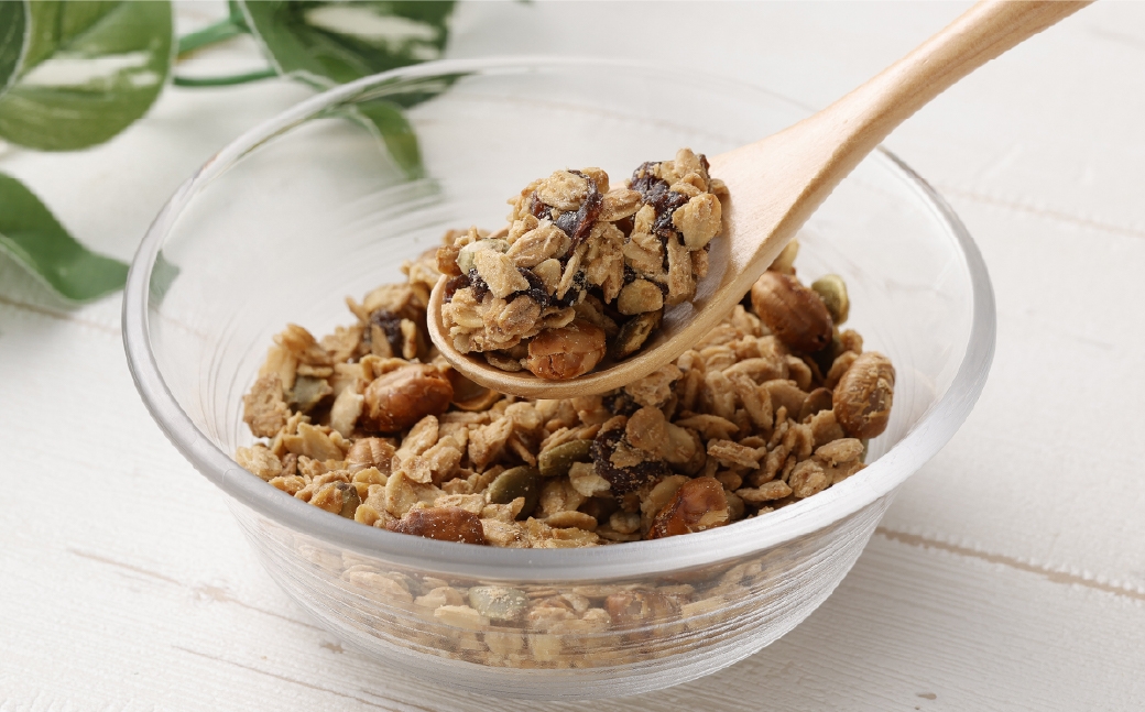 
                  あけぼの大豆 SOY × granola グラノーラ 100g × 3袋 あけぼの大豆 大粒 たんぱく質 食物繊維 イソフラボン 高タンパク タンパク質 小麦粉不使用 砂糖不使用
                