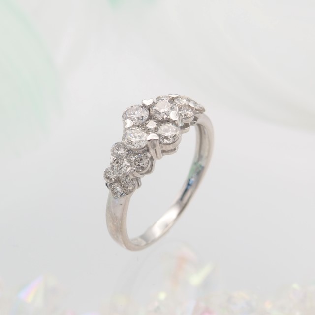 プラチナ 1.0ct ダイヤモンド リング　HR-009429