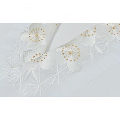 ふるさと納税 伊丹市 半衿　麻形に大輪の花　刺繍　白地に白と金の糸 [54030222] |  | 03