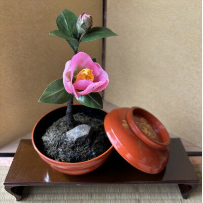 【ふるさと納税】【冬 わびすけつばき】四季を彩る創作草もの盆栽(工芸品)～工房椿【配送不可地域：離島・北海道・沖縄県】【1599117】