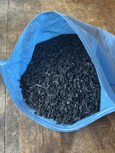 竹炭 床下調湿用 0.5畳用 4袋(1袋竹炭 10L)｜竹炭 消臭 調湿 ポーラス竹炭 タンスの中 匂い取り 湿気対策 [0608]