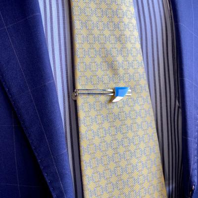 ふるさと納税 茅ヶ崎市 ArtOpus. ネクタイピン フィン  ブルー 湘南 茅ヶ崎市 陶磁器 アートギフト |  | 01