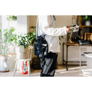 【巾着型でも片手で開けれる】　Enjyu 2　Super water repellent｜人気バッグ おすすめトート［ 巾着型 ショルダートート Enjyu 2 Super water repellent 撥水加工 軽量 バッグ トート 人気 おすすめ ギフト プレゼント お取り寄せ 通販 送料無料 ふるさと納税 ］