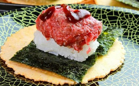 馬刺し 桜うまトロ ( ネギトロ ) 合計 約720g 国内肥育 馬刺し タレ付き 馬肉 小分け 丼ぶり 寿司 サラダ 冷凍【株式会社 千興ファーム】[AYAF030]