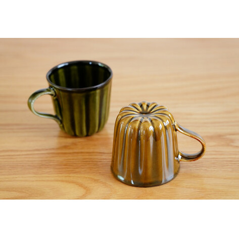 【お茶の時間を楽しむ】有田焼 カヌレマグカップ ペアセット【皓洋窯】食器 カップ マグカップ カヌレマグ セット 2個 ペア ブラウン グリーン かわいい ギフト A24-3_イメージ2