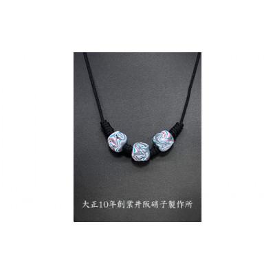 ふるさと納税 和泉市 大正10年創業井阪硝子のトンボ玉ネックレス〈灰色〉【AN135】 |  | 02